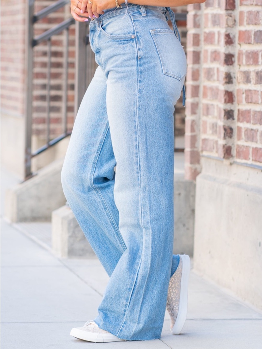 Kancan Maryville High Rise Tie Back 90’s  Flare Button Fly Raw Hem Denim Jeans - Picture 3 of 16